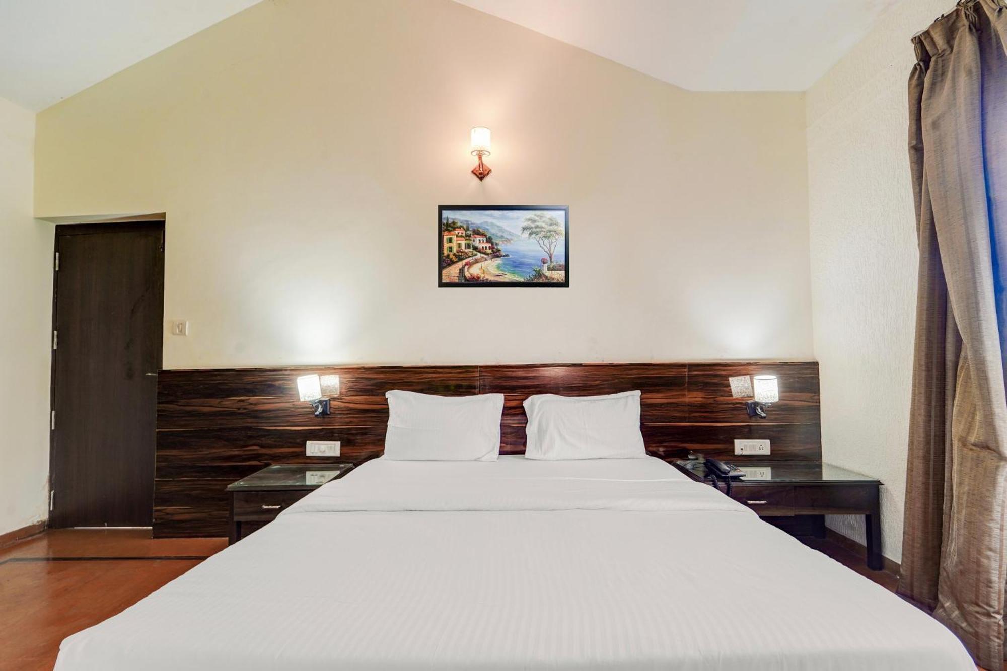 Palette Saligao Porvorim Hotel Buitenkant foto